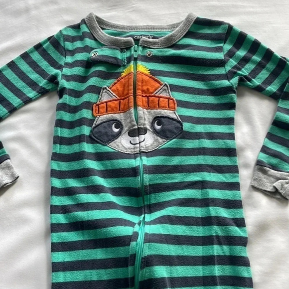 Carters Onesies - Picture 9 of 10